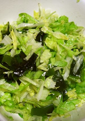 ごま油と塩で✿レタスのシンプルサラダ-レシピのメイン写真