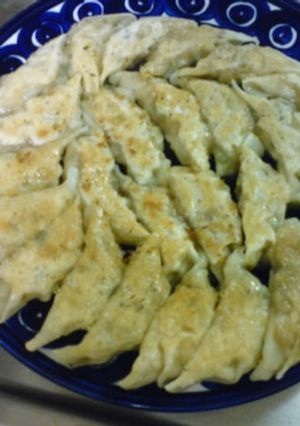 大葉にんにく醤油で☆めかじきの餃子-レシピのメイン写真