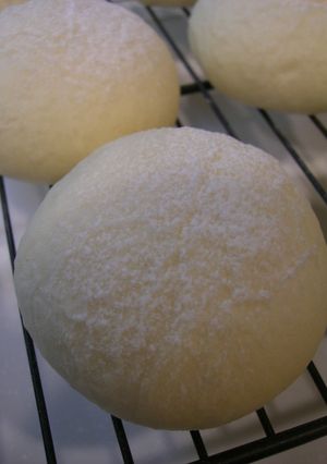 手捏ねで♪しっとりもっちり白パン-レシピのメイン写真