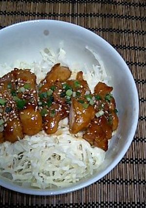 簡単で！野菜も一緒に！鶏の照り焼き丼-レシピのメイン写真
