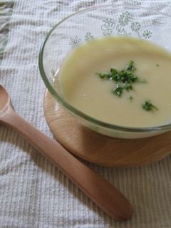 新じゃがで冷たいスープ☆ビシソワーズ♪-レシピのメイン写真