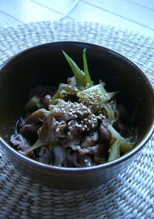 豚肉とねぎで、麺類のつけ合わせ-レシピのメイン写真