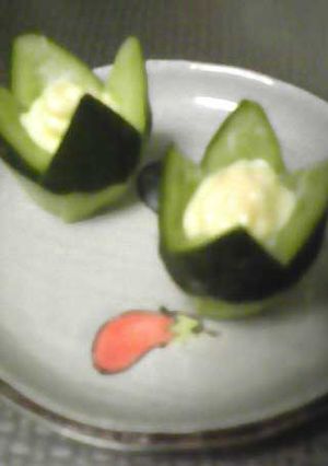 キャラ弁✿キュウリで可愛いお花✿-レシピのメイン写真