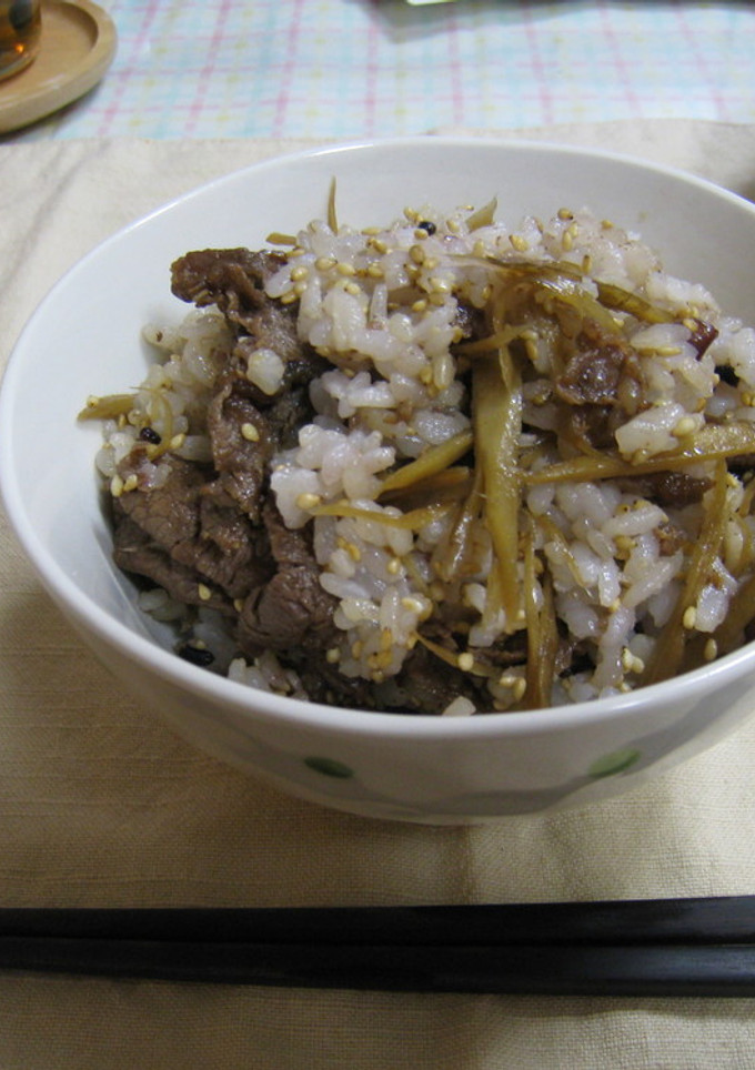 簡単☆混ぜご飯～牛肉とごぼう～-レシピのメイン写真