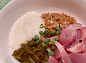お刺身とろろ納豆めかぶのネバネバ丼♪-レシピのメイン写真
