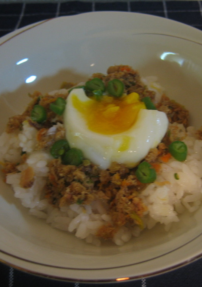 美味しい!　さば缶でちゃちゃっとそぼろ丼-レシピのメイン写真