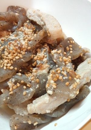 夏味＊こんにゃくと豚ロースの梅みそ風味-レシピのメイン写真