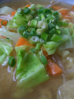 味噌汁でヘルシー野菜たっぷり味噌ラーメン-レシピのメイン写真