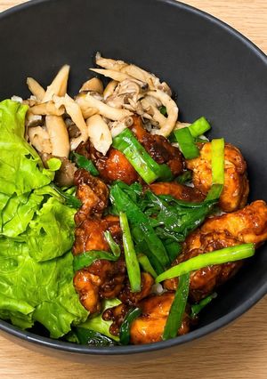 栄養満点な給食メニュー!トリニータ丼風-レシピのメイン写真