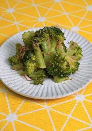 ブロッコリーの胡麻おかか和え-レシピのメイン写真