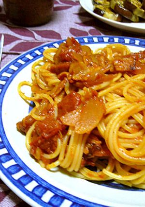簡単！トマトとチーズのコクうまナポリタン-レシピのメイン写真