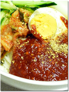 ♪ ビビムネンミョン ♪ 韓国汁なし冷麺-レシピのメイン写真