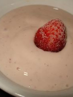 苺と豆腐だけ! 簡単ヘルシームース♪-レシピのメイン写真