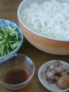 暑い日の昼食に♪梅そうめん-レシピのメイン写真