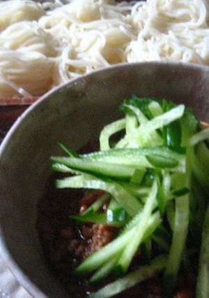 焼肉のタレで簡単☆納豆肉味噌ソーメン☆-レシピのメイン写真