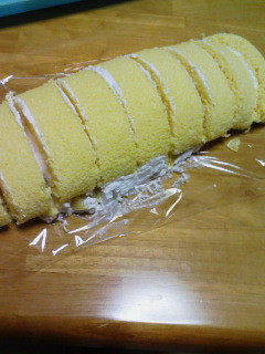 フルーツ缶でロールケーキ-レシピのメイン写真