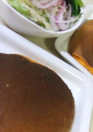 野菜ジュースで栄養満点☆ホットケーキ-レシピのメイン写真