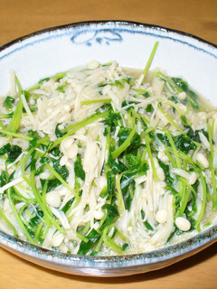 豆苗とエノキのナンプラー炒め-レシピのメイン写真