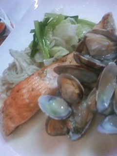 フライパンひとつ♪魚介と野菜の酒蒸し-レシピのメイン写真