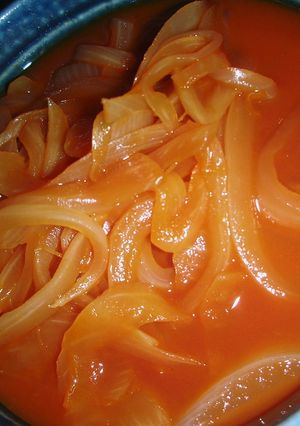 玉葱を野菜ジュースで煮る-レシピのメイン写真