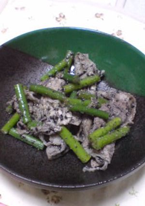 豚肉とにんにくの芽の胡麻和え-レシピのメイン写真