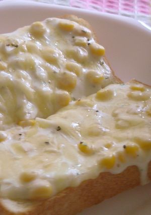 ランチ★ホワイトソースdeとろっトースト-レシピのメイン写真