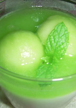 粉ゼラチン（ヨーグルトのメロンがけ）-レシピのメイン写真
