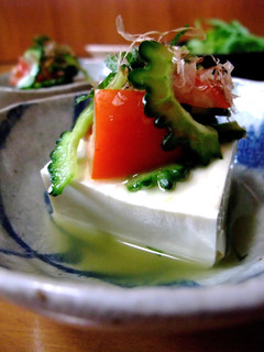 【夏野菜】ゴーヤとトマトの浅漬けのせ冷奴-レシピのメイン写真