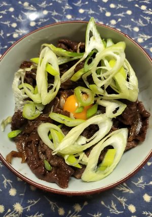 簡単美味しい✨牛すき釜玉うどん-レシピのメイン写真
