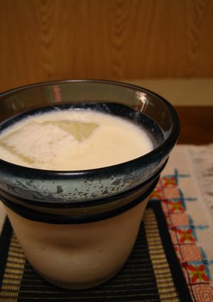 さっぱりおいしい♪はちみつれもんラッシー-レシピのメイン写真