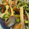あさりとセロリの酒蒸し