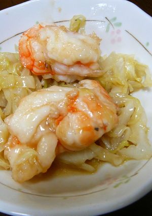 キャベツ半分使ったエビとの炒め物-レシピのメイン写真