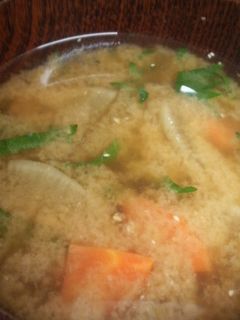 青じそと根菜のお味噌汁-レシピのメイン写真