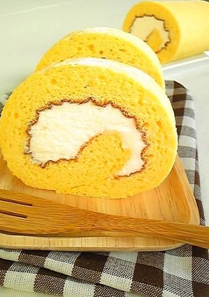 ミルククリームのふわふわシフォンロール-レシピのメイン写真