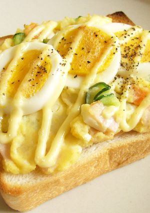 残ったポテトサラダを使った簡単トースト-レシピのメイン写真