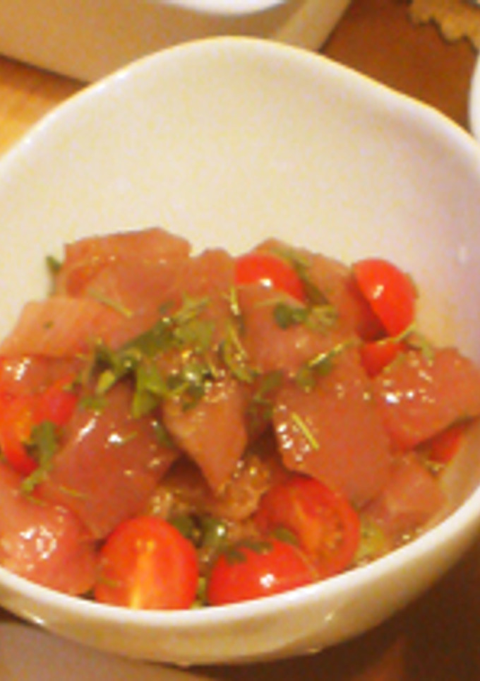 まぐろとトマトと香菜のサラダ-レシピのメイン写真