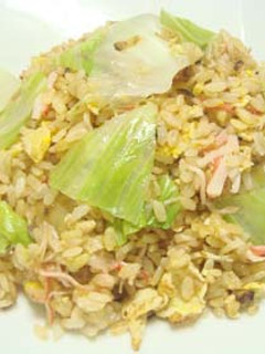 簡単パラパラかに(かま)とレタスの炒飯-レシピのメイン写真
