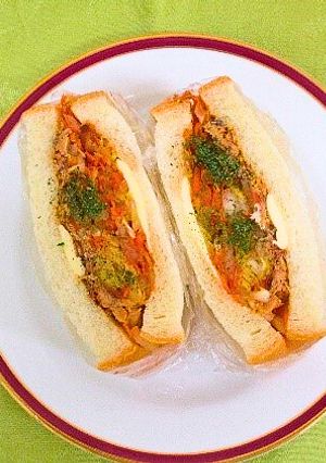 【栄養士の卵考案】野菜たっぷりサバサンド-レシピのメイン写真
