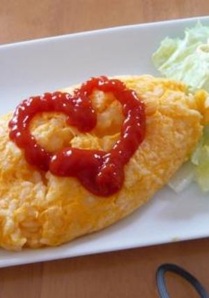 中はクリーミー♪卵かけオムライス-レシピのメイン写真