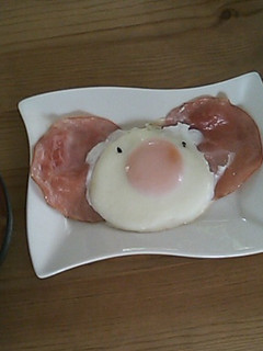 朝ごはん♪コアラさんのハムエッグ-レシピのメイン写真