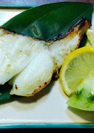 鱈の梅塩麹漬け焼き　付け合わせ青いトマト-レシピのメイン写真
