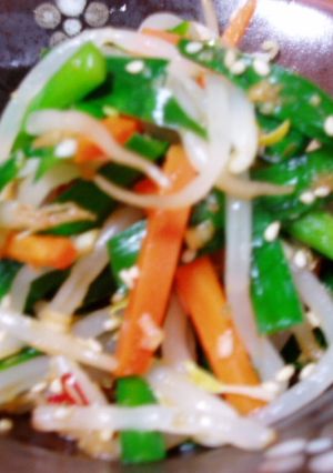 ヘルシー!もやしと彩り野菜のピリ辛あえ!-レシピのメイン写真