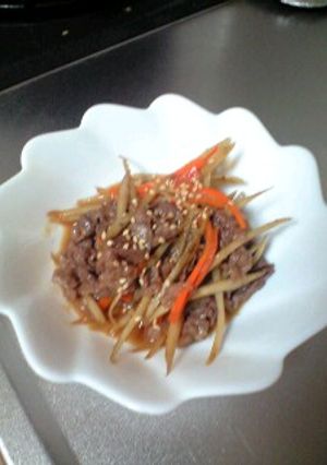 食べ応えあり！牛ゴボウの時雨煮-レシピのメイン写真
