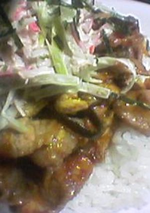 豚キムチ丼のサラダ乗せ-レシピのメイン写真