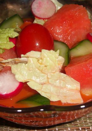 スイカと野菜ジュースでスープサラダ-レシピのメイン写真