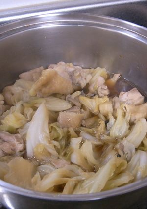 材料二つ　鶏とキャベツの重ね煮-レシピのメイン写真