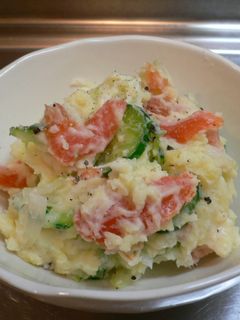 スモークサーモン入りポテトサラダ-レシピのメイン写真