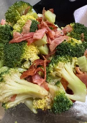 ブロッコリーのホットサラダ-レシピのメイン写真