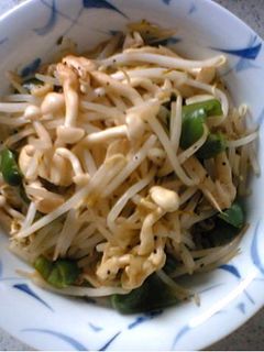 節約の定番!もやしとしめじの炒め物-レシピのメイン写真