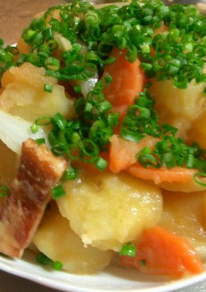 バターが香る肉じゃが-レシピのメイン写真